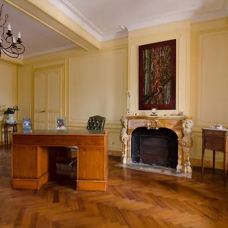 ベッド・アンド・ブレックファスト Chateau Beau-site *